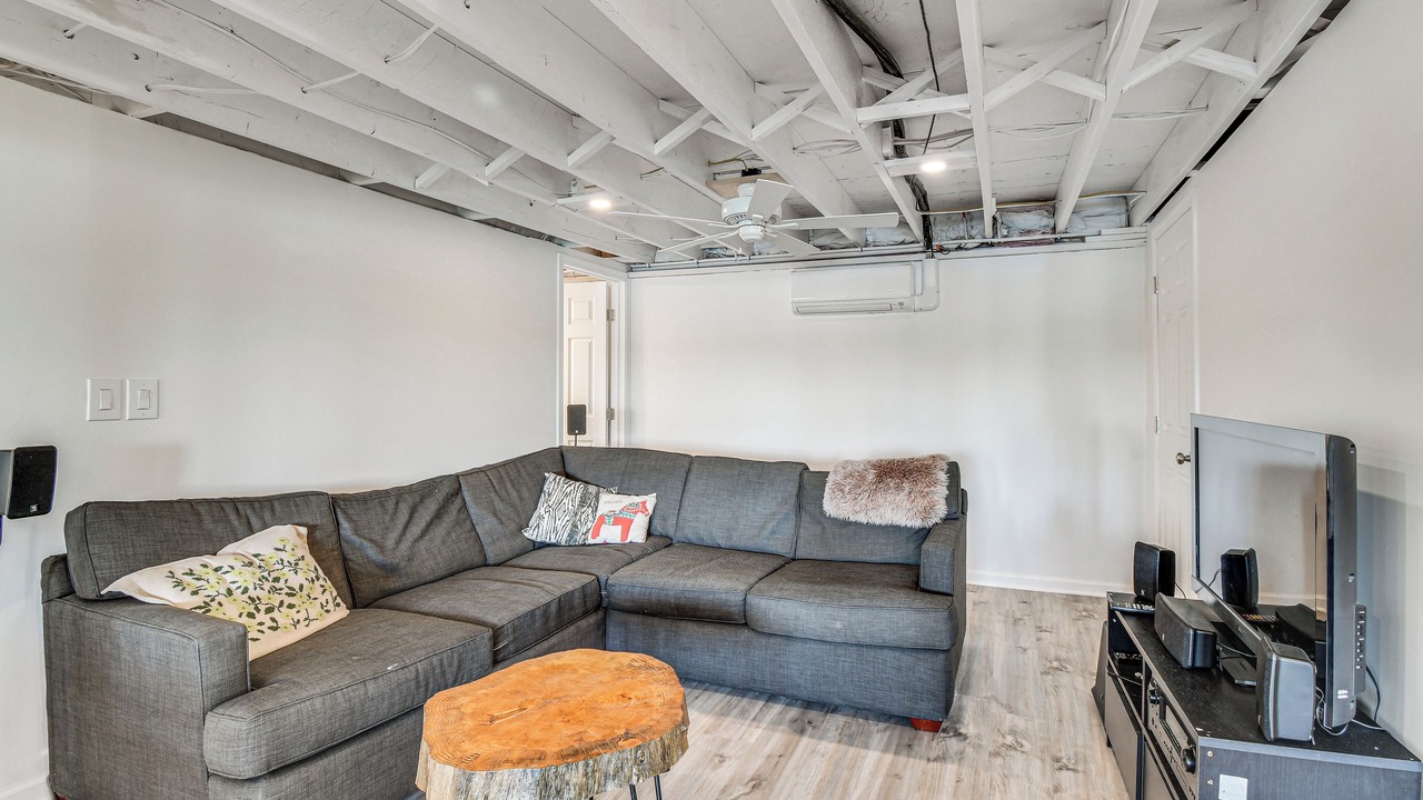 Photo of Livingroom in Wolcott