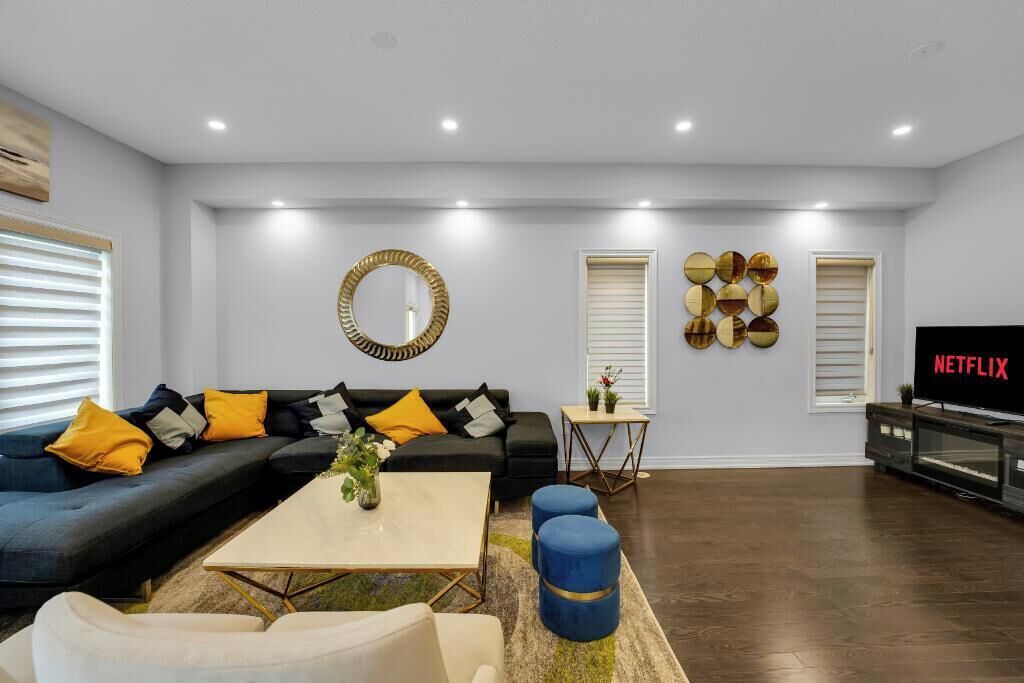 Photo of Livingroom in Mount Pleasant