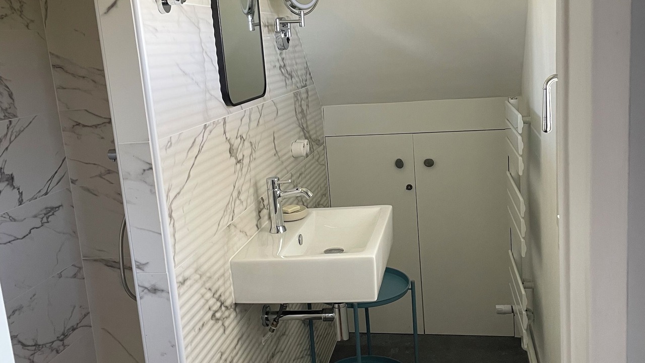 Photo of Bathroom in Saint-Aubin-sur-Mer