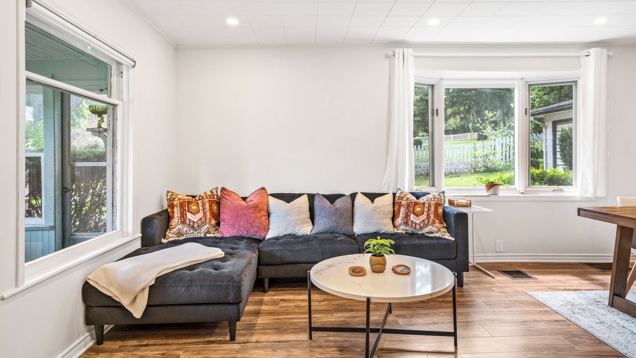 Photo of Livingroom in Queenston