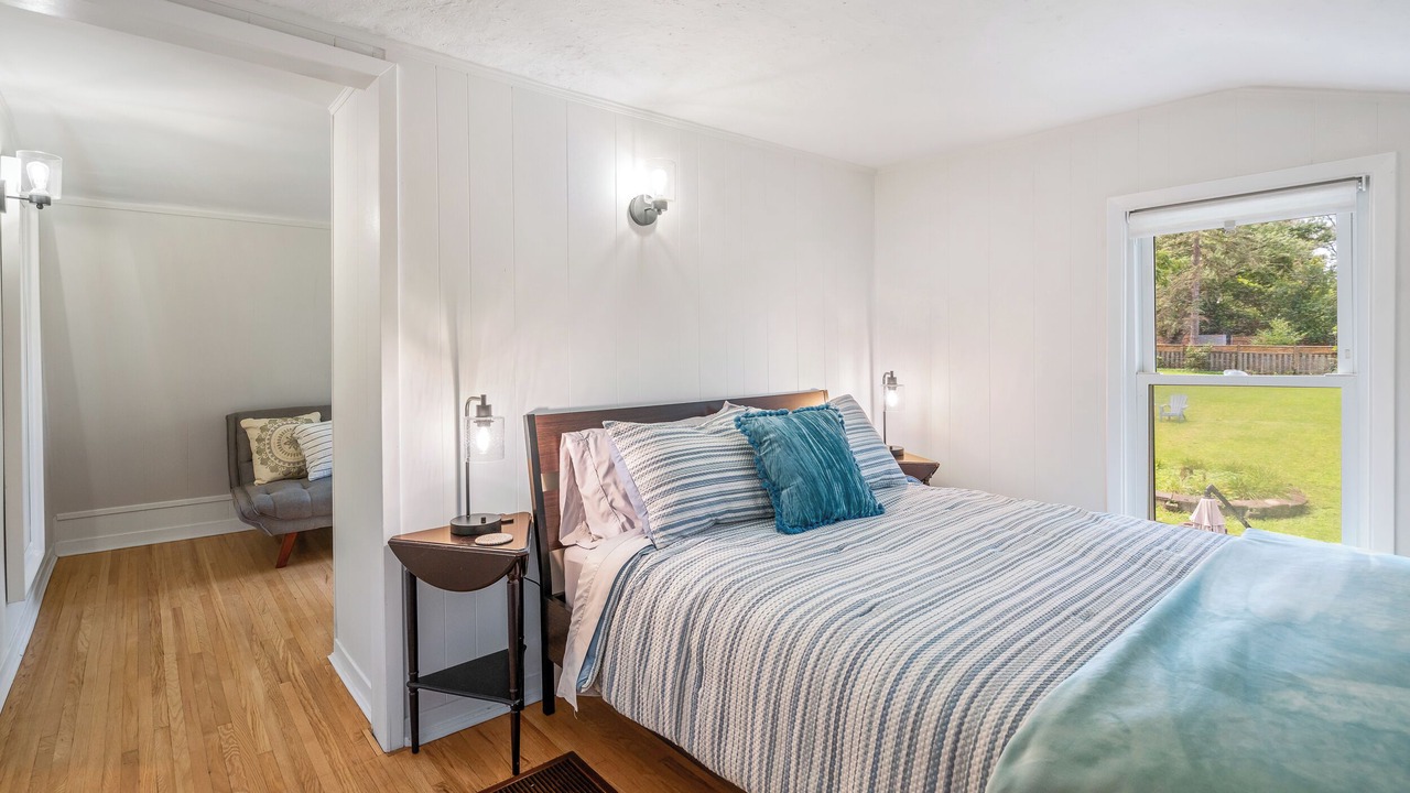 Photo of Bedroom in Queenston