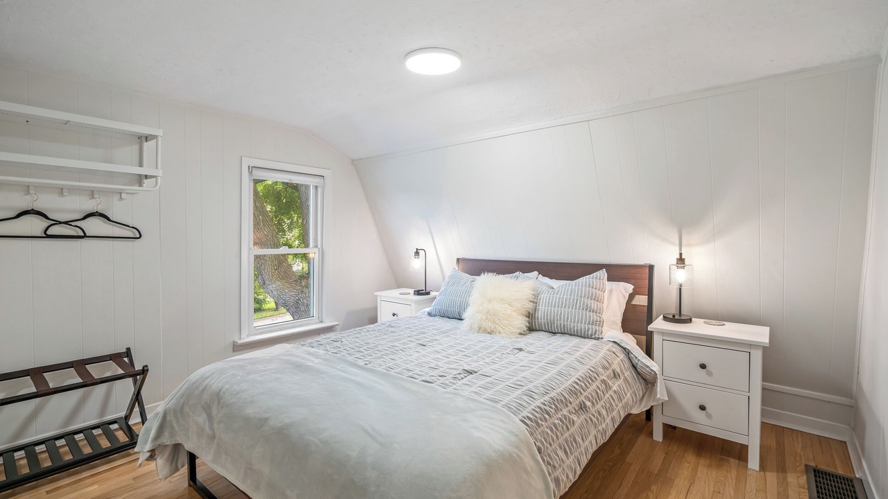 Photo of Bedroom in Queenston