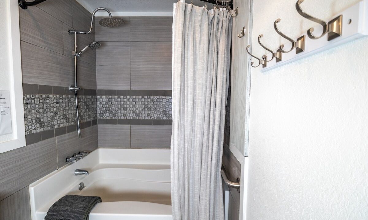 Photo of Bathroom in Ellensburg