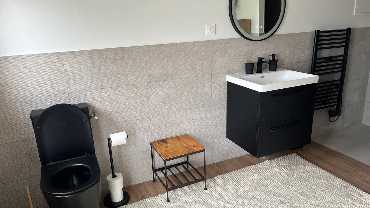 Photo of Bathroom in Bec-de-Mortagne
