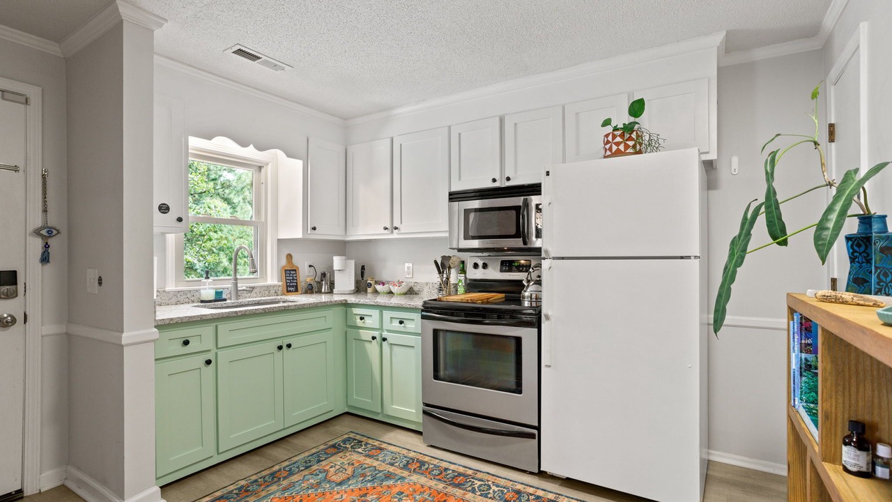 Photo of Kitchen in Travelers Rest
