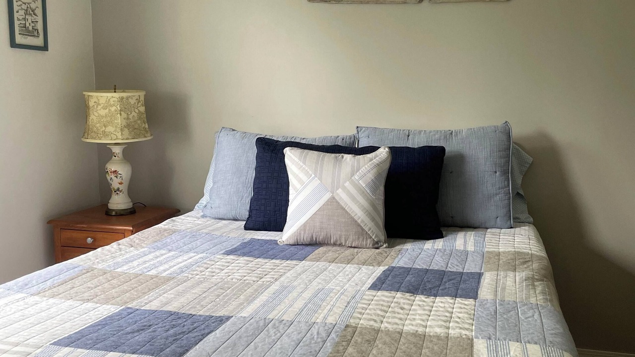 Photo of Bedroom in Harbor Beach