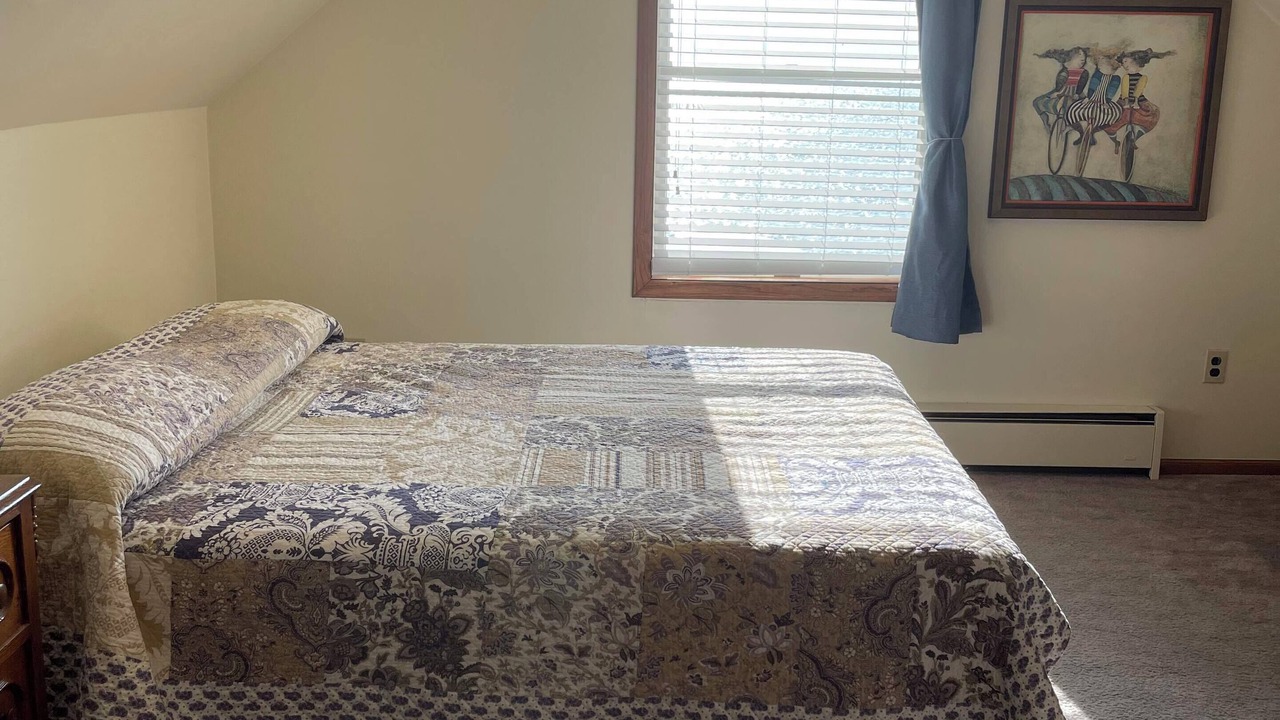 Photo of Bedroom in Harbor Beach