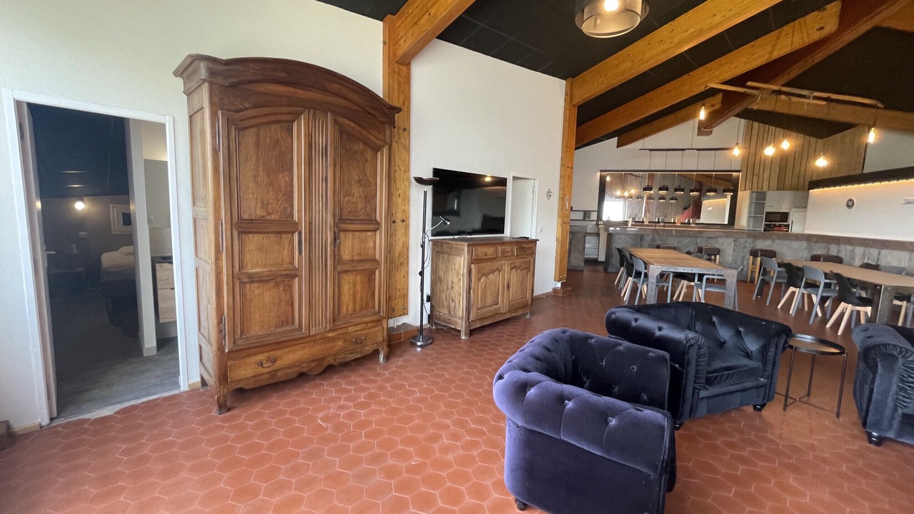 Photo of Others in Saint-Jacques-des-Blats