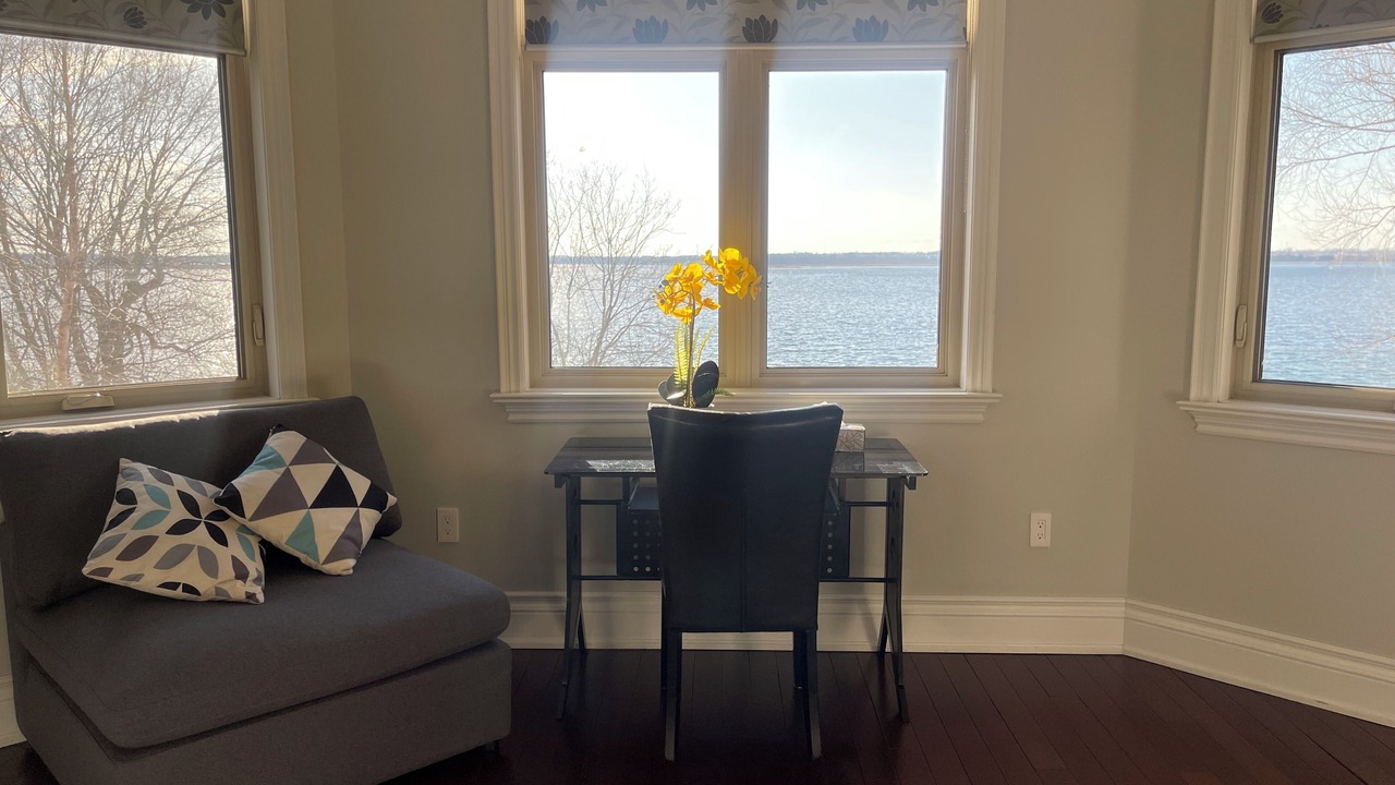 Photo of Livingroom in Lindsay