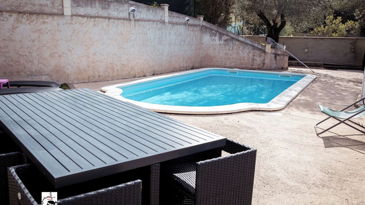 Photo of Outdoor in Peri