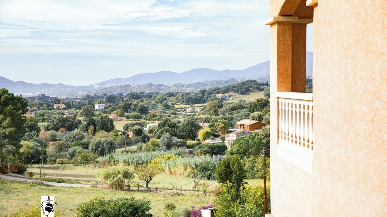 Photo of Others in Peri