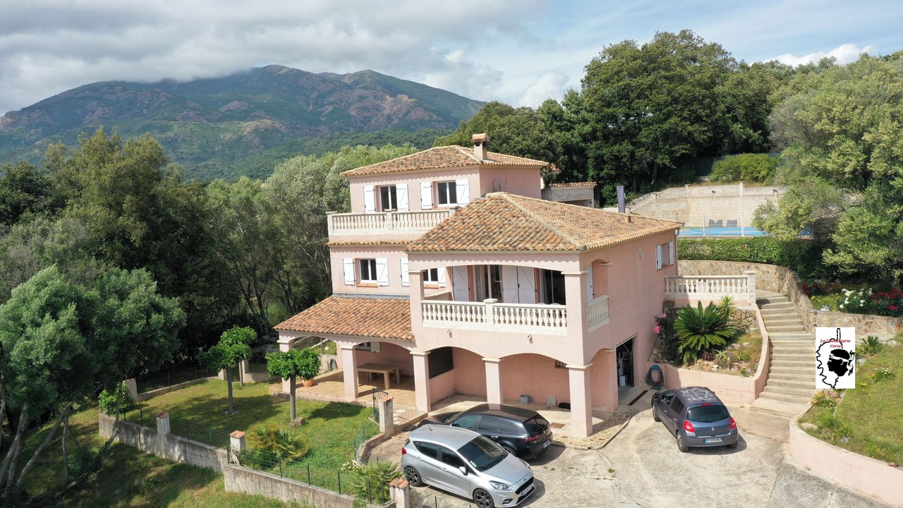 Photo of Outdoor in Peri