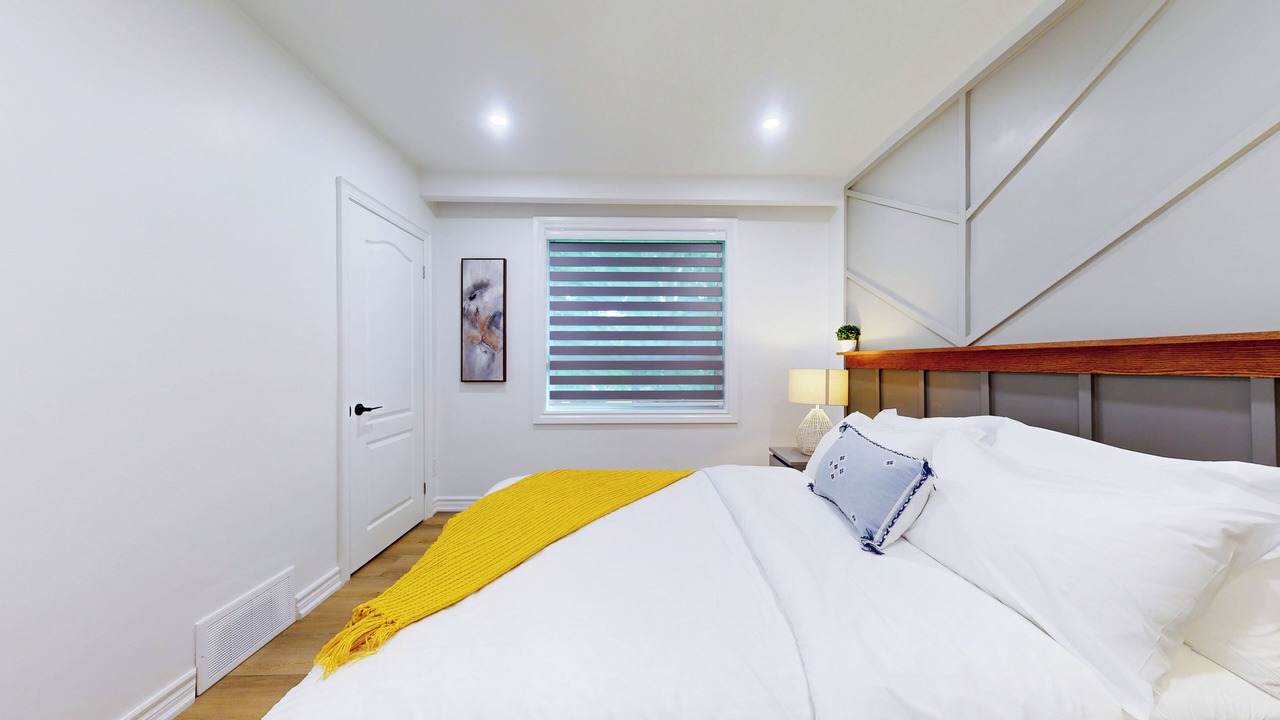 Photo of Bedroom in Bathurst Manor
