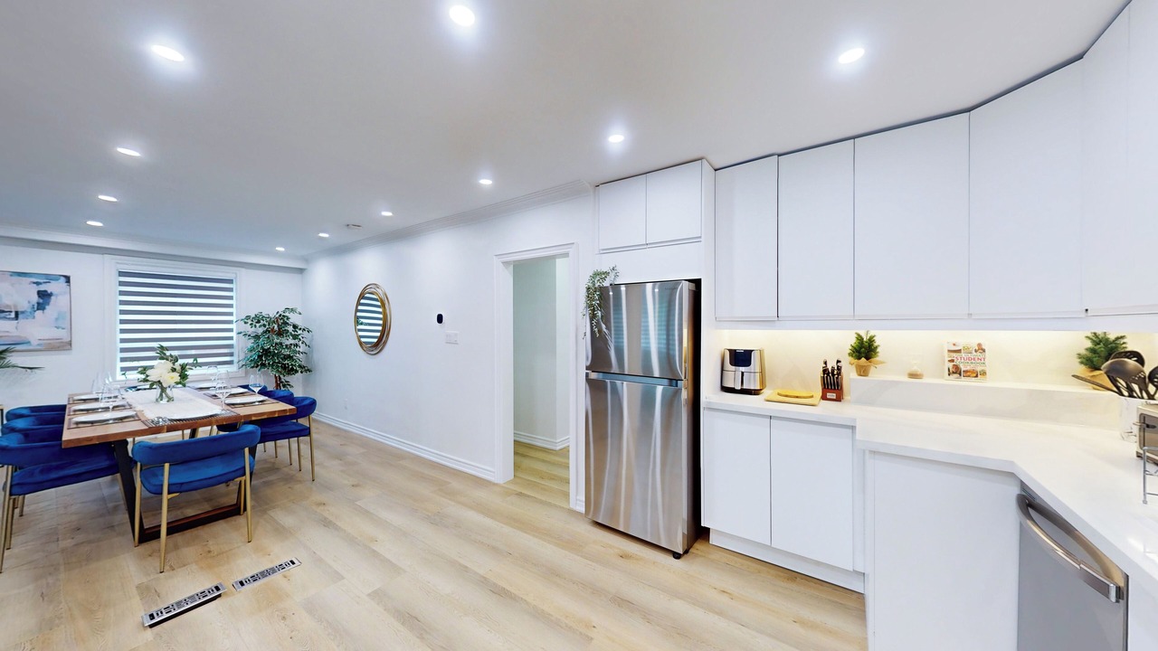 Photo of Kitchen in Bathurst Manor