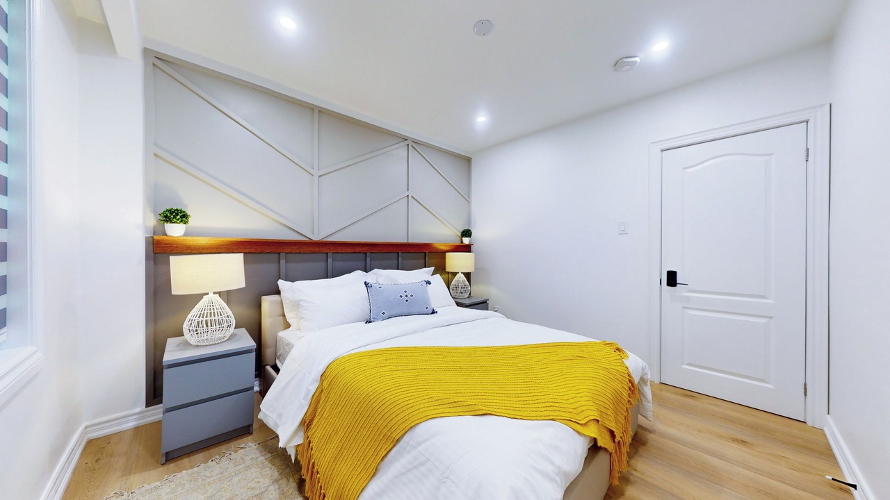 Photo of Bedroom in Bathurst Manor
