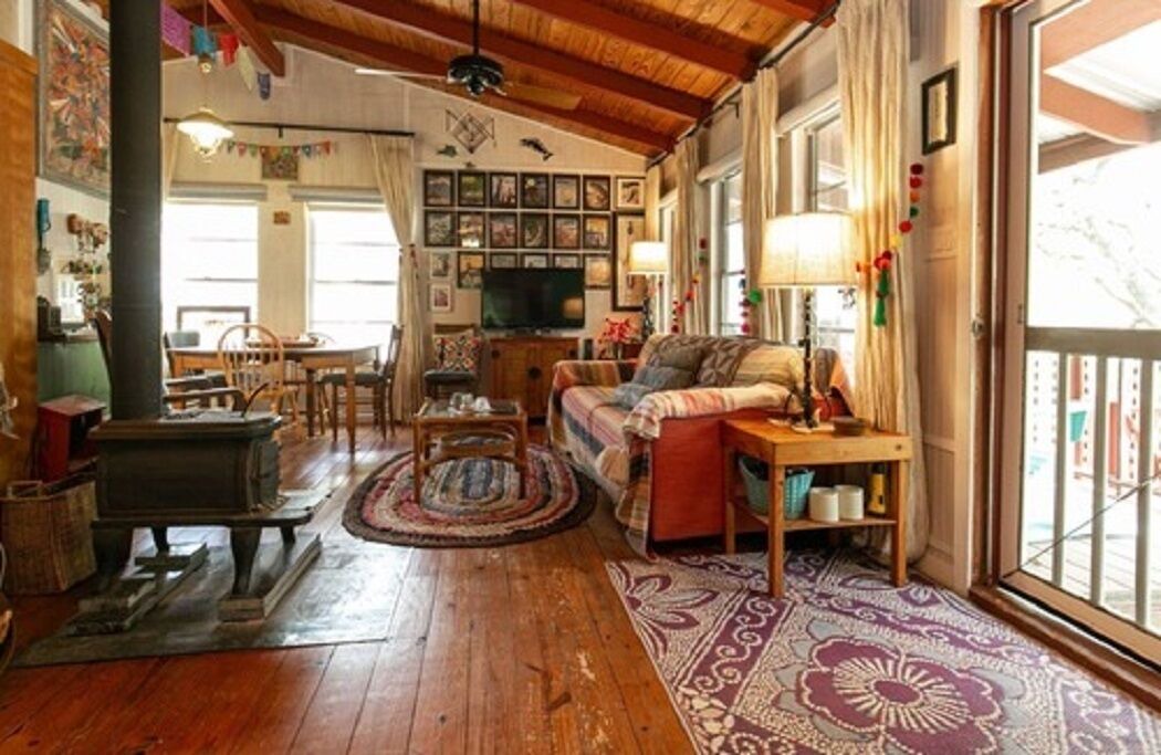 Photo of Livingroom in Granite Shoals