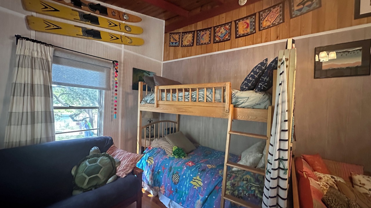 Photo of Bedroom in Granite Shoals