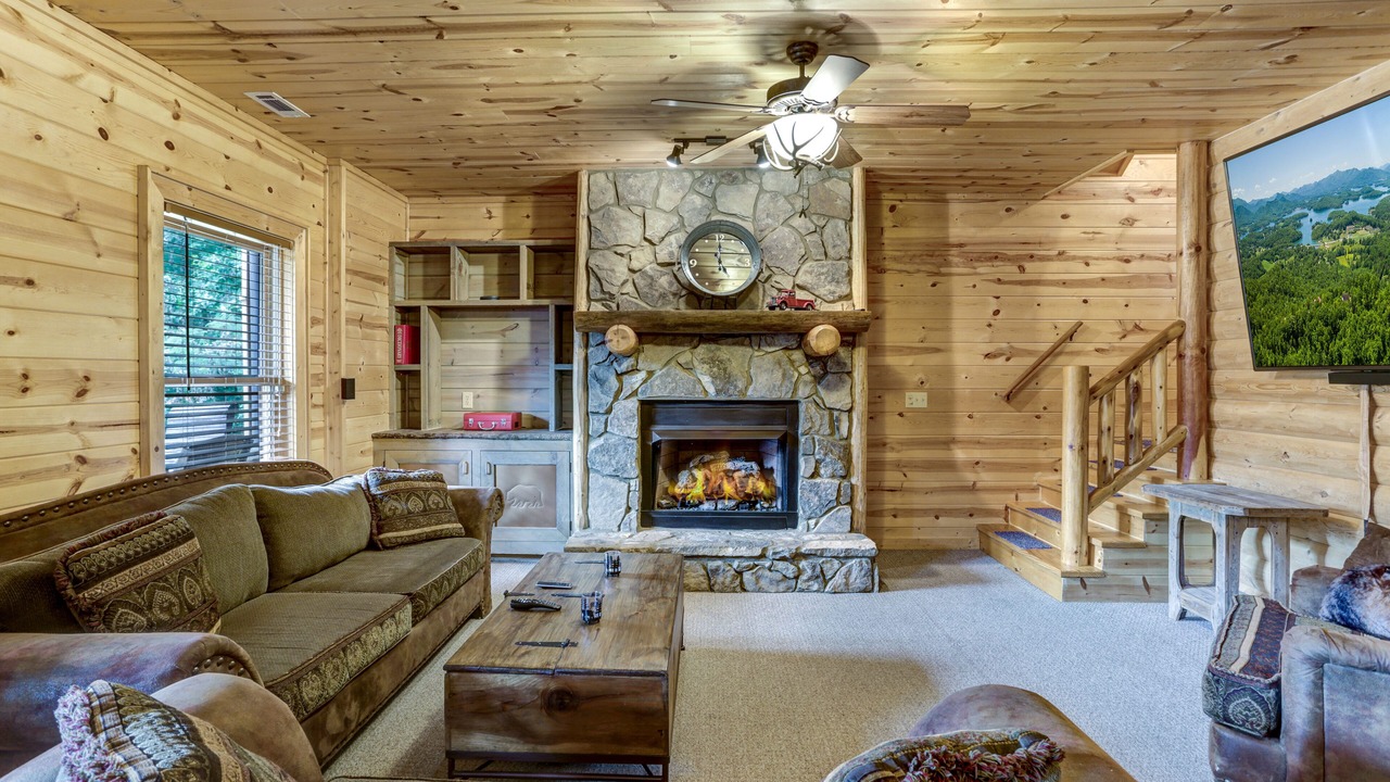Photo of Livingroom in Blairsville