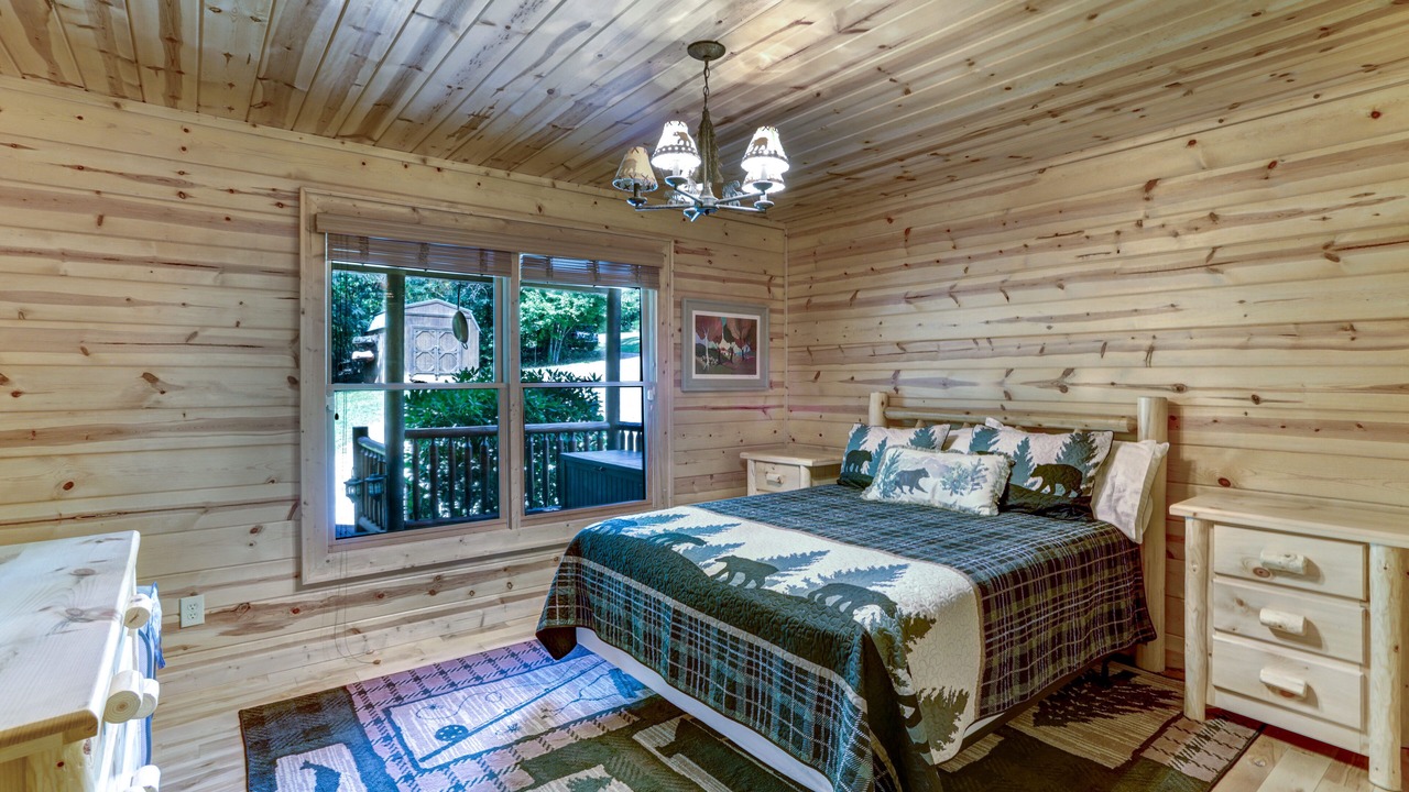 Photo of Bedroom in Blairsville