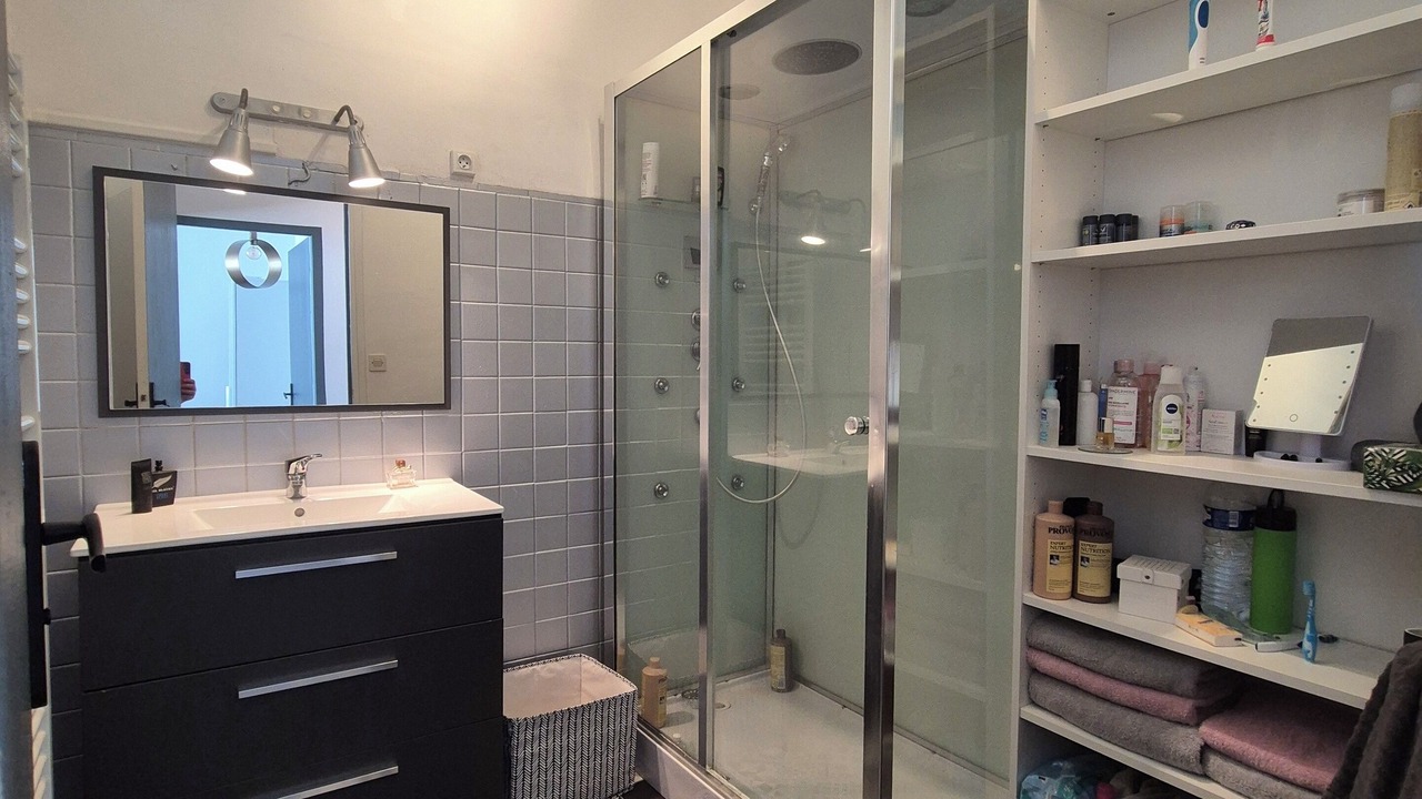 Photo of Bathroom in Castelnaudary