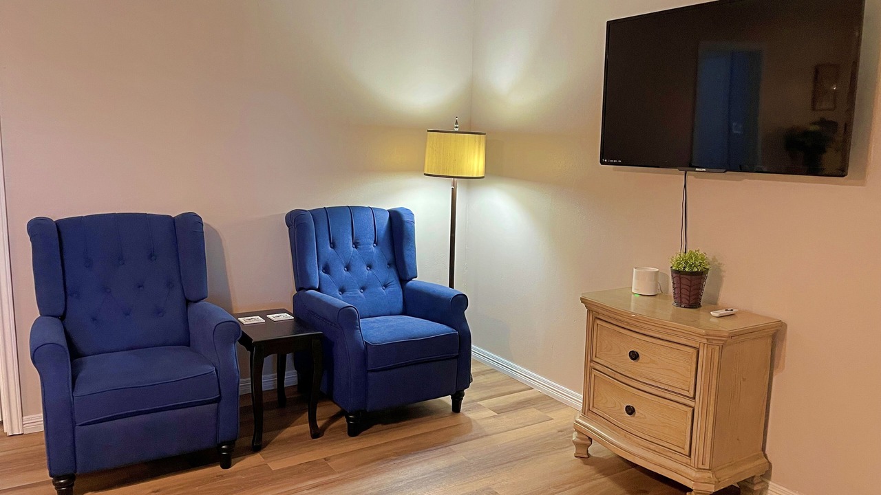 Photo of Livingroom in Mead