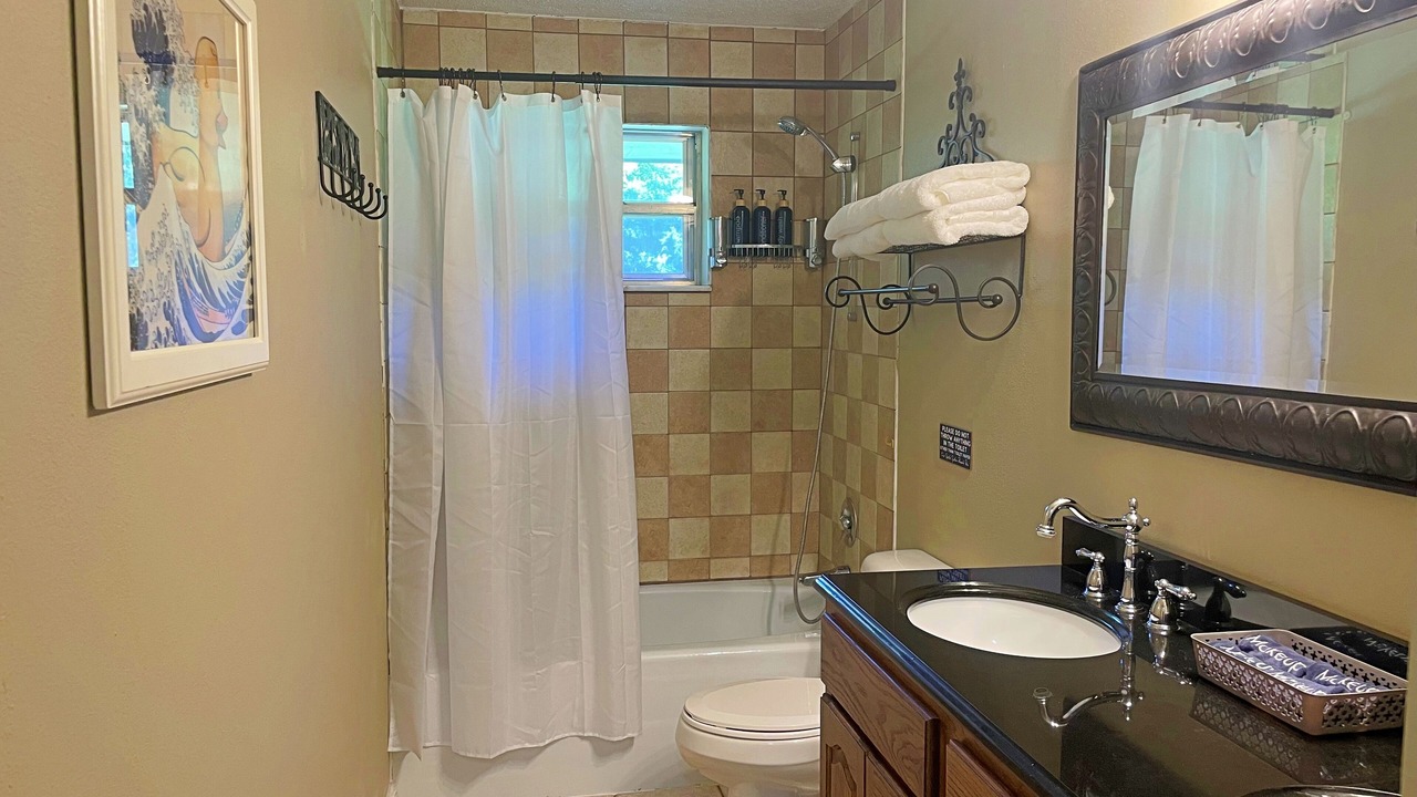 Photo of Bathroom in Mead