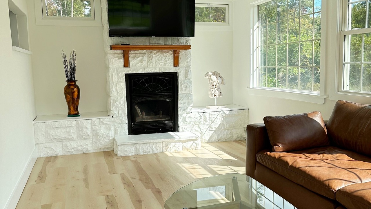 Photo of Livingroom in Goshen