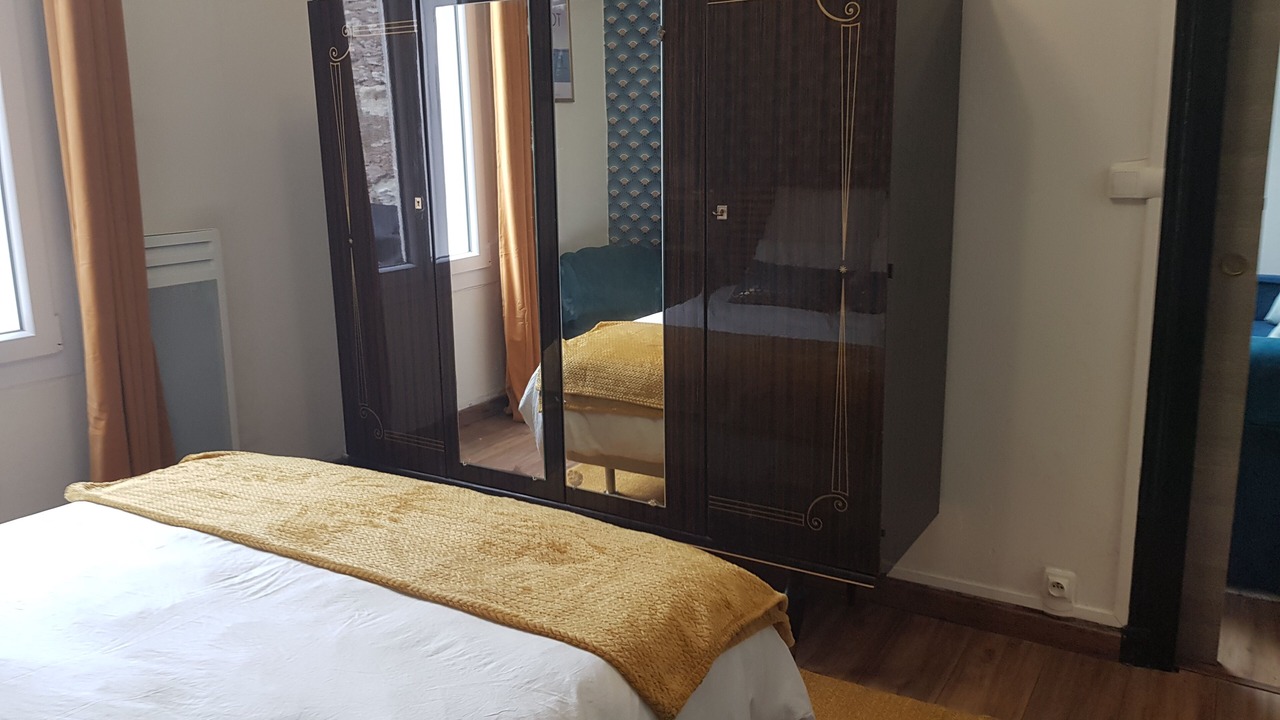 Photo of Bedroom in Tours City Centre