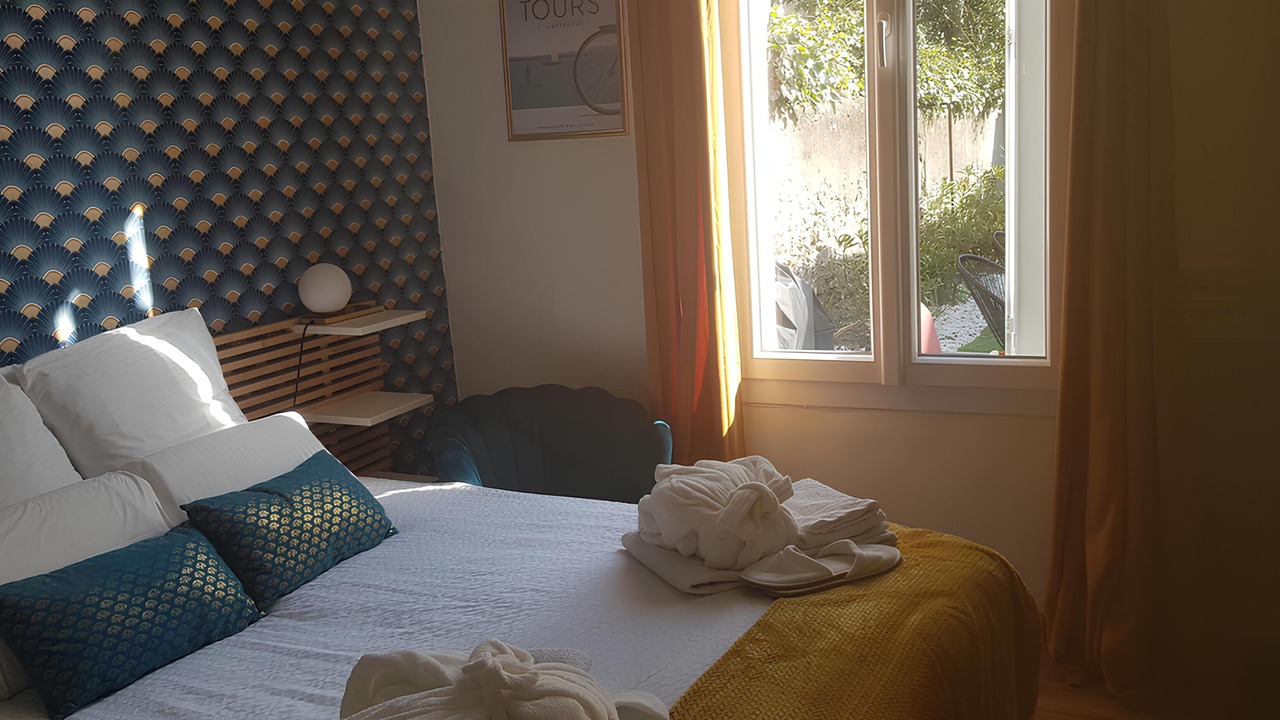 Photo of Bedroom in Tours City Centre
