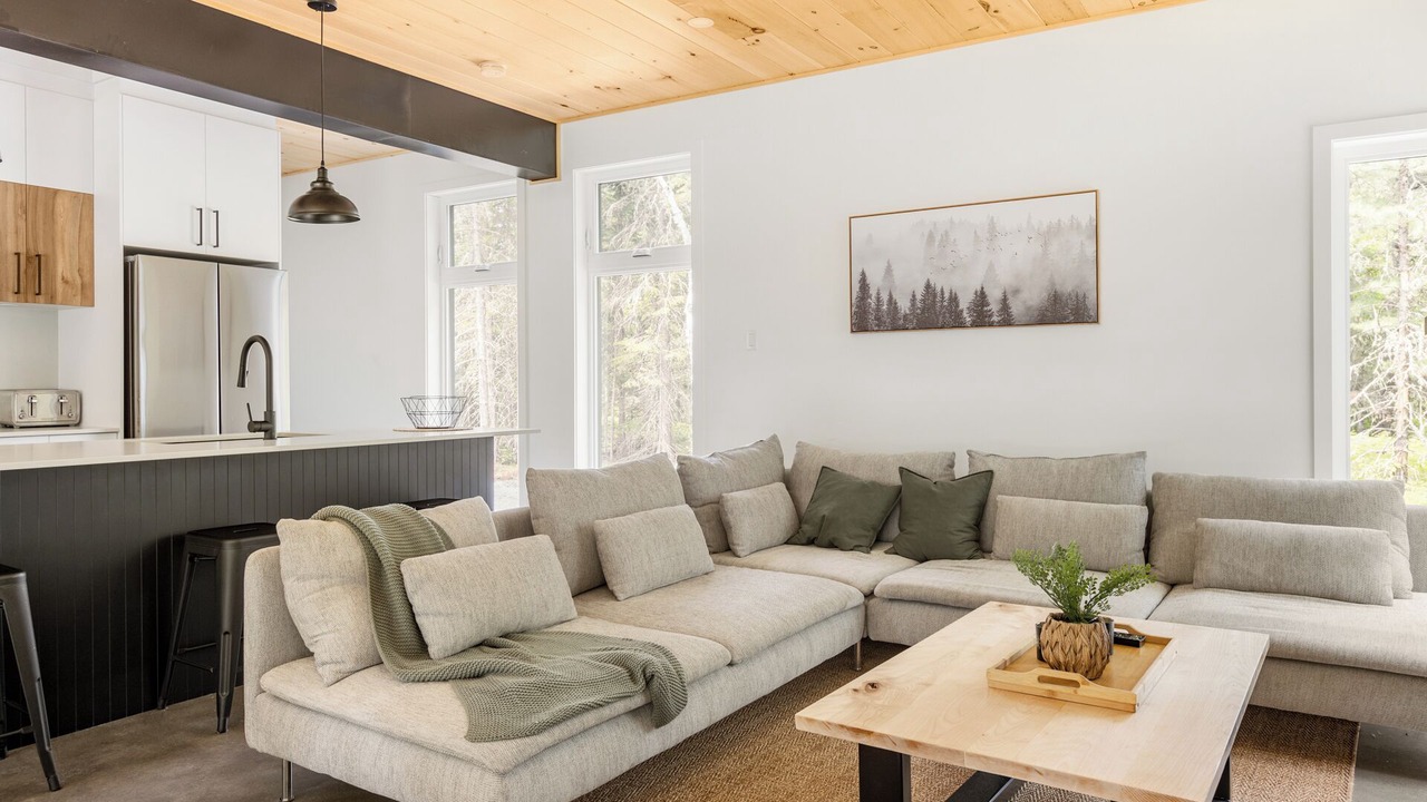Photo of Livingroom in Saint-Alexis-des-Monts