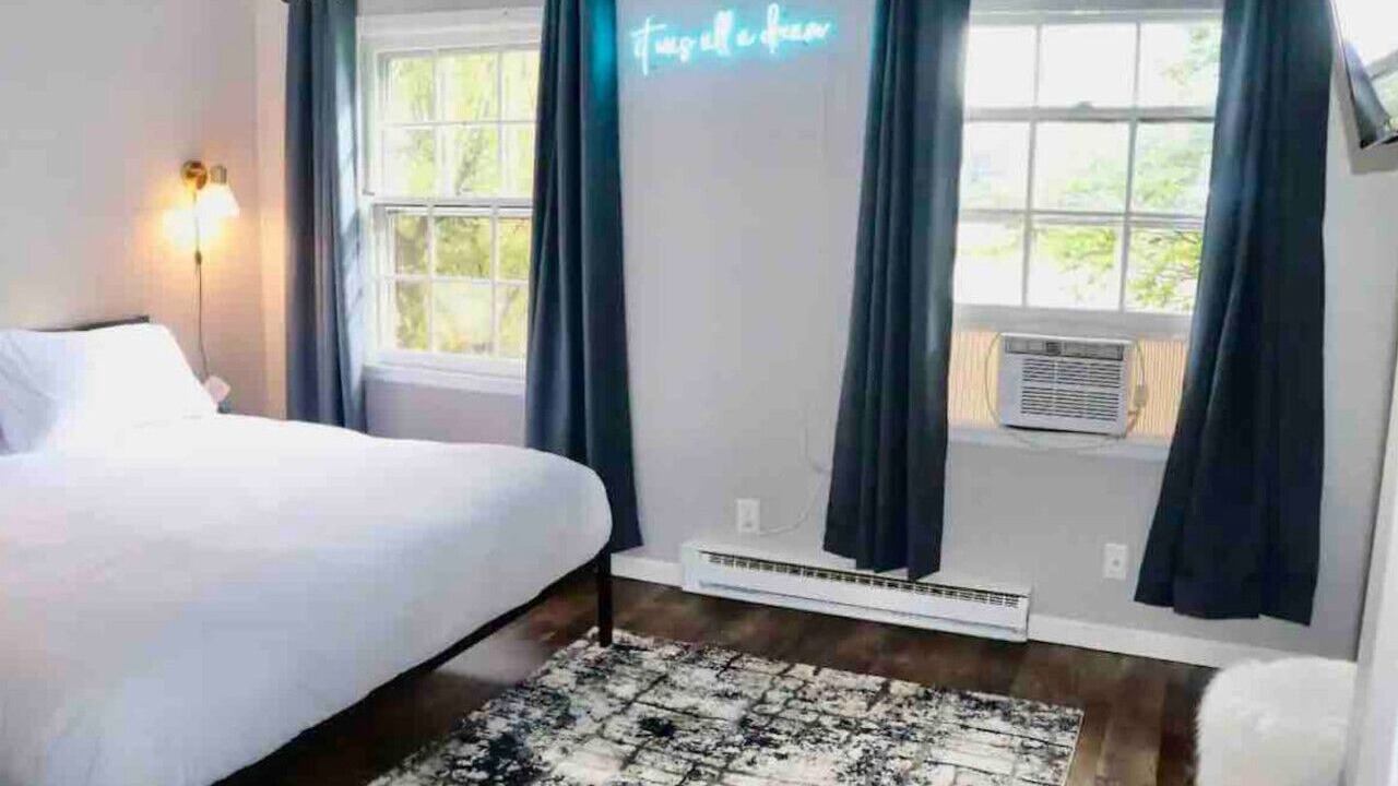 Photo of Bedroom in Yorkville