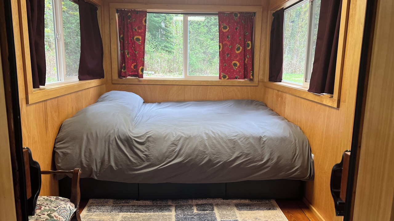Photo of Bedroom in Glacier