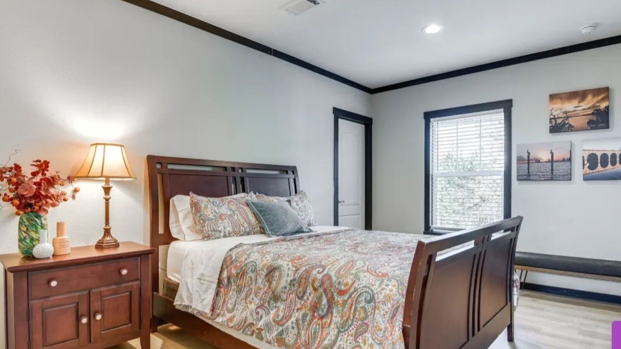Photo of Bedroom in Graford