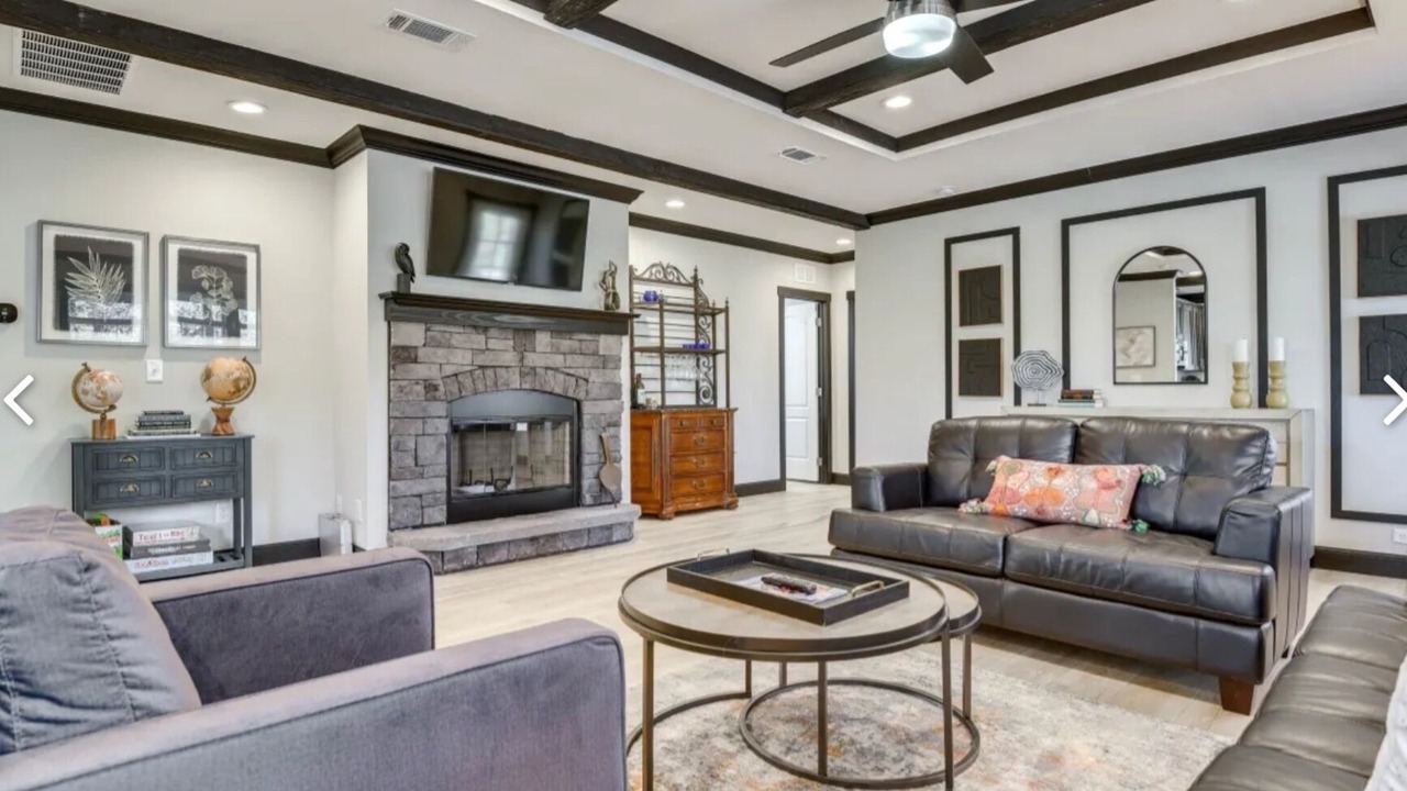 Photo of Livingroom in Graford