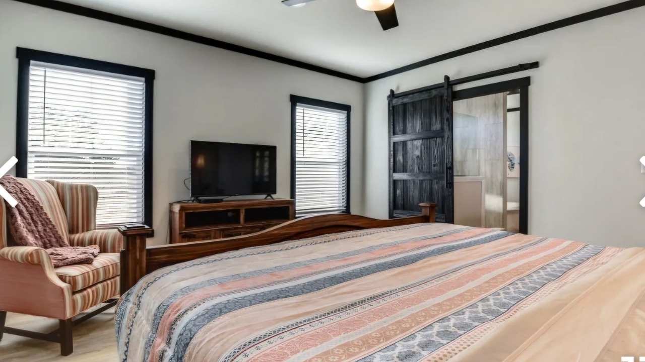Photo of Bedroom in Graford