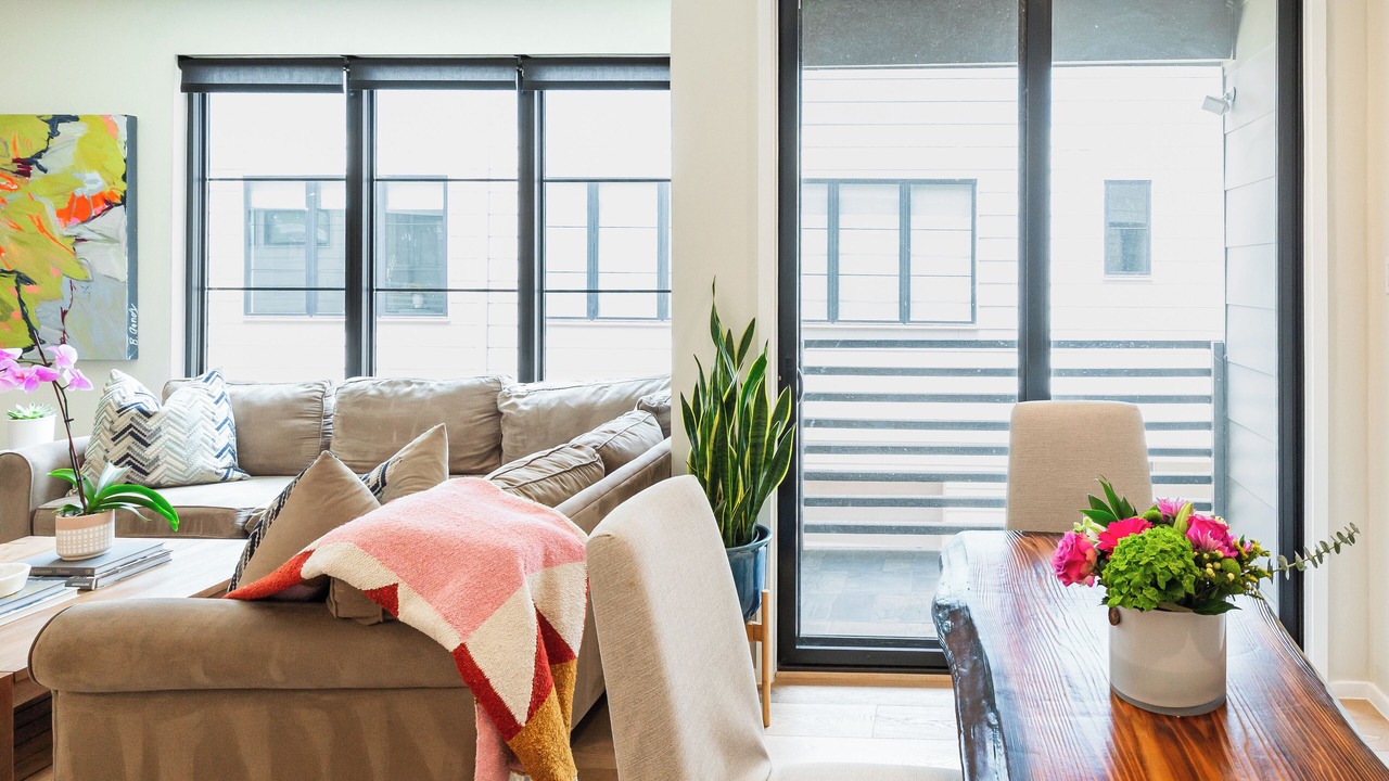 Photo of Livingroom in Lower Greenville