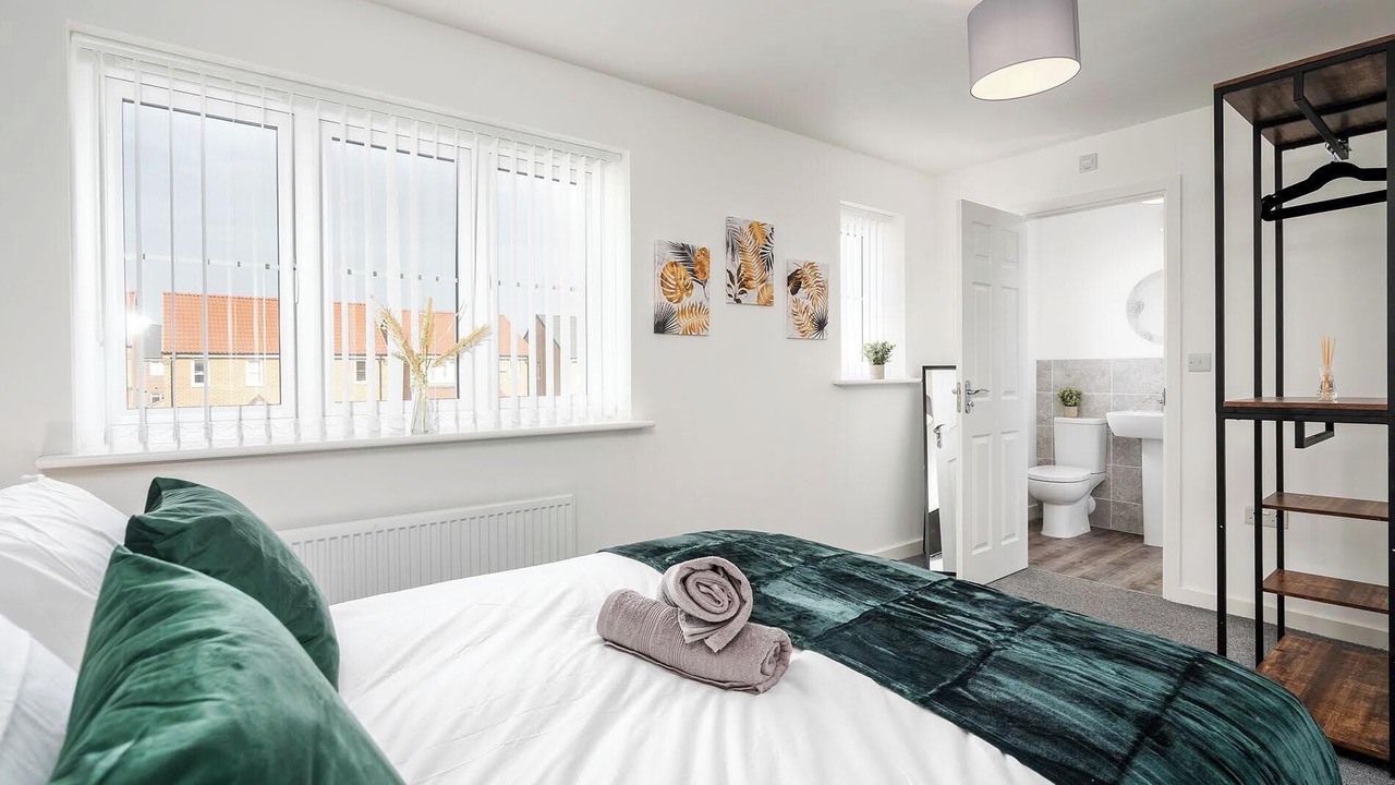 Photo of Others in Grimsby