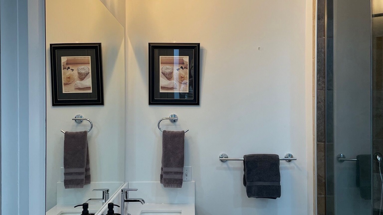 Photo of Bathroom in Lenox