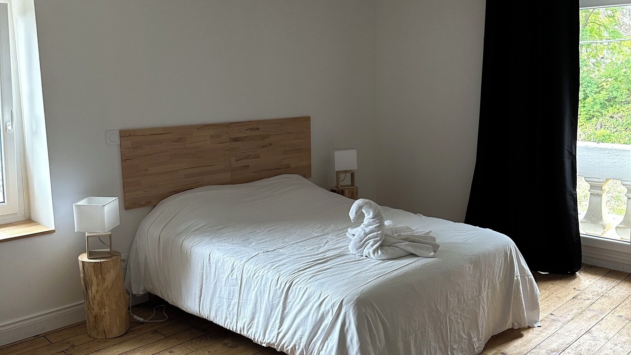 Photo of Bedroom in Savignac-les-Ormeaux