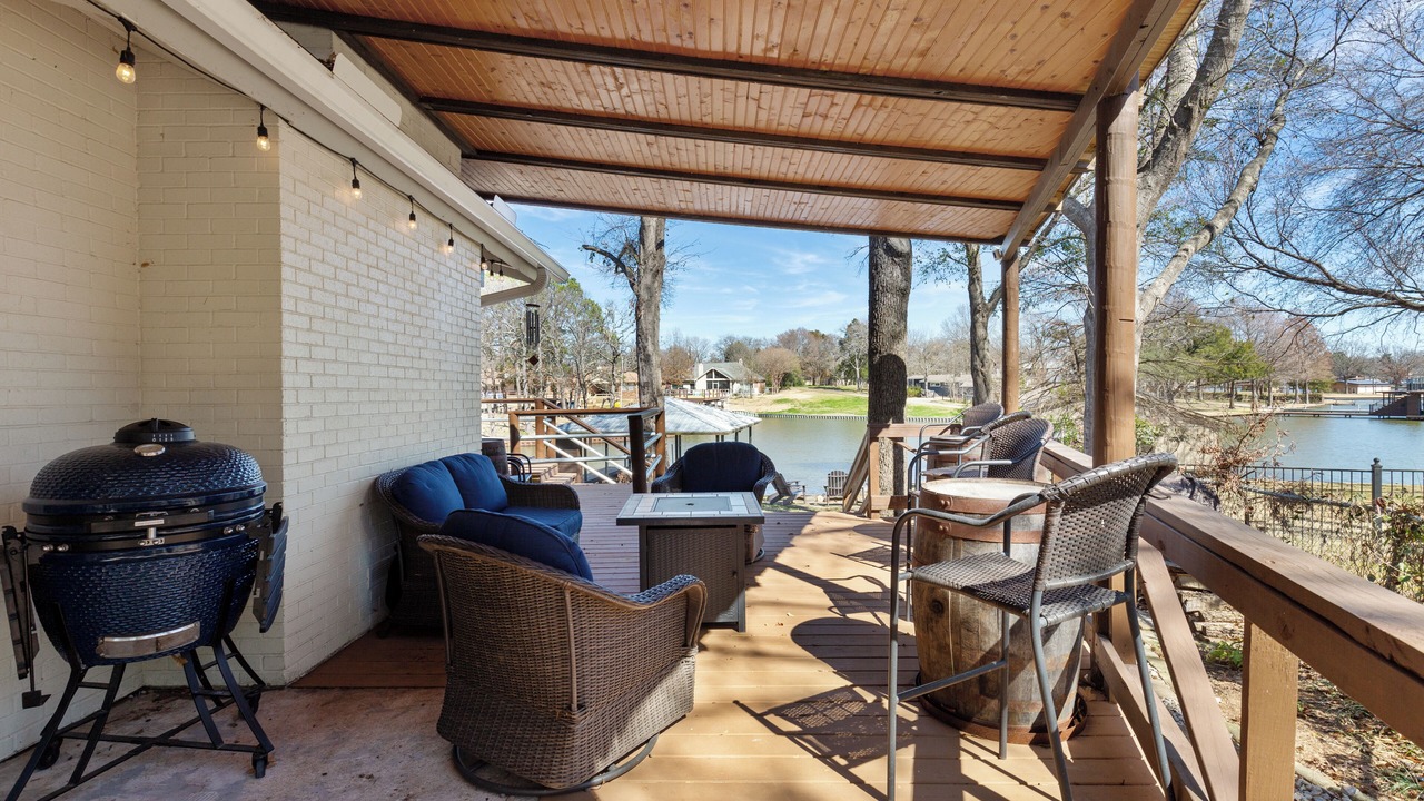 Photo of Patio Balcony in Enchanted Oaks