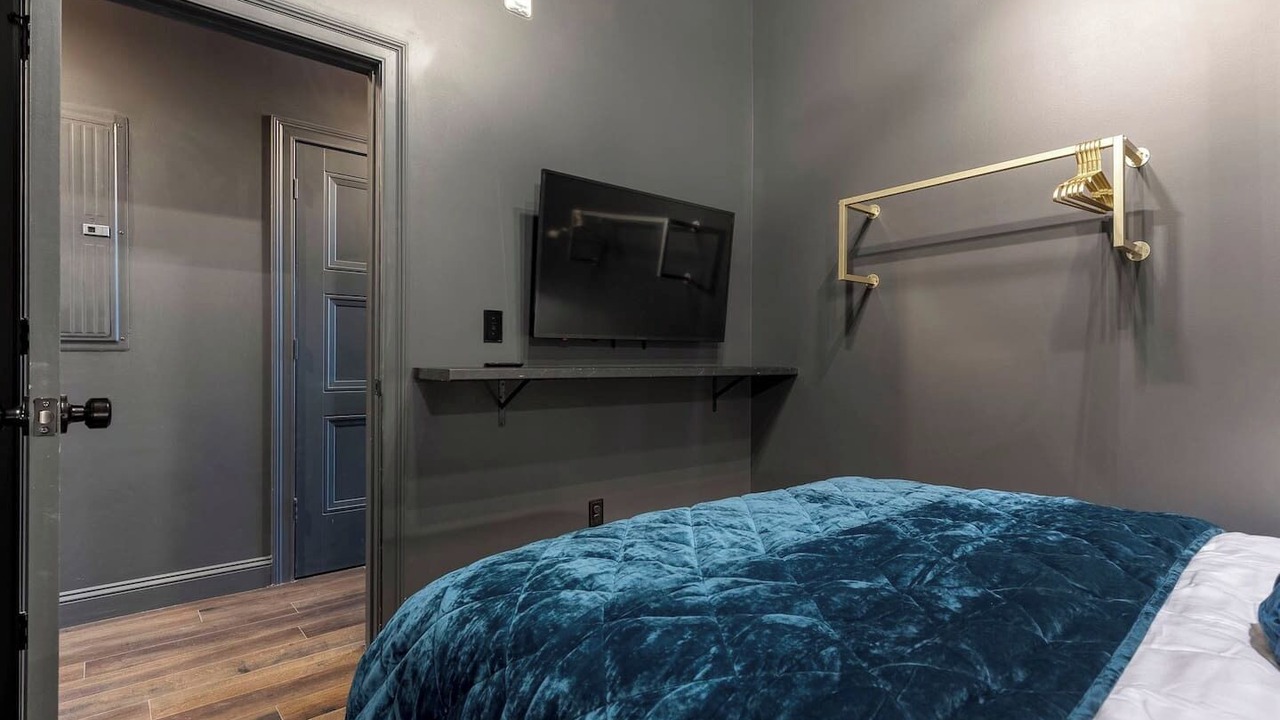 Photo of Bedroom in Downtown Louisville