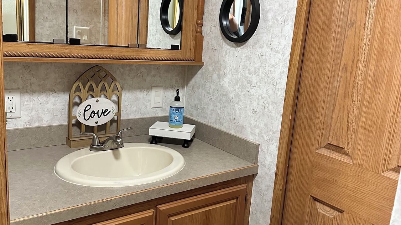 Photo of Bathroom in Cosby
