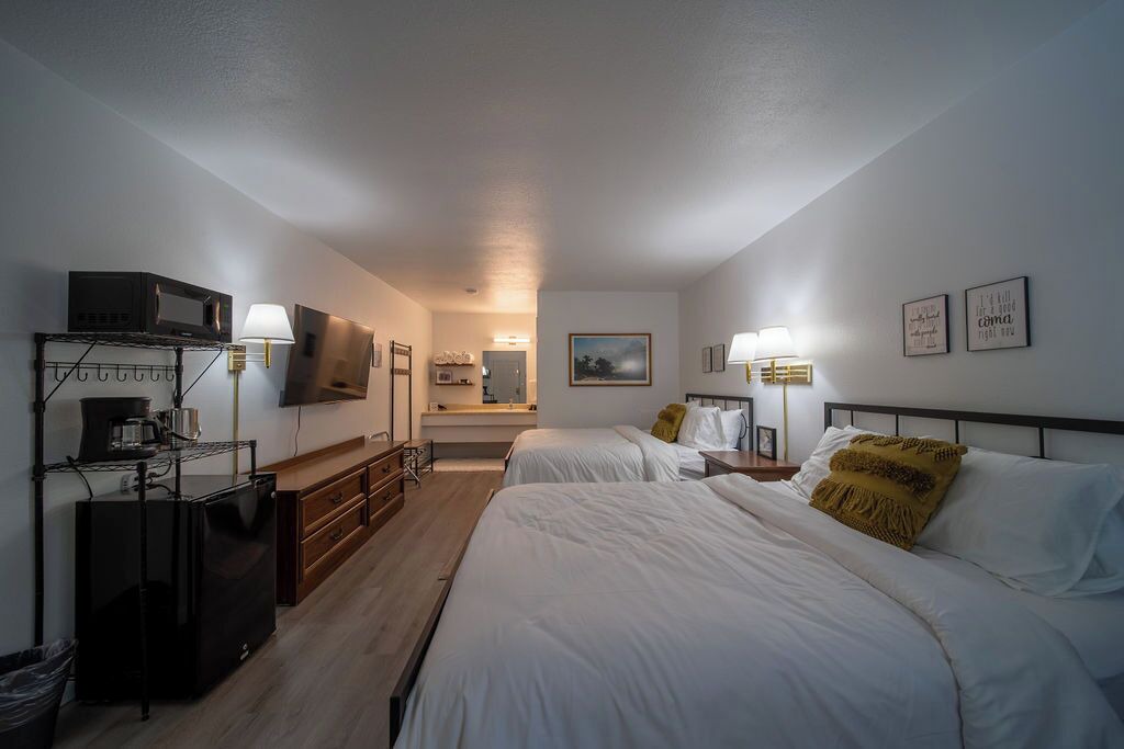 Photo of Bedroom in Eureka Springs Historic District