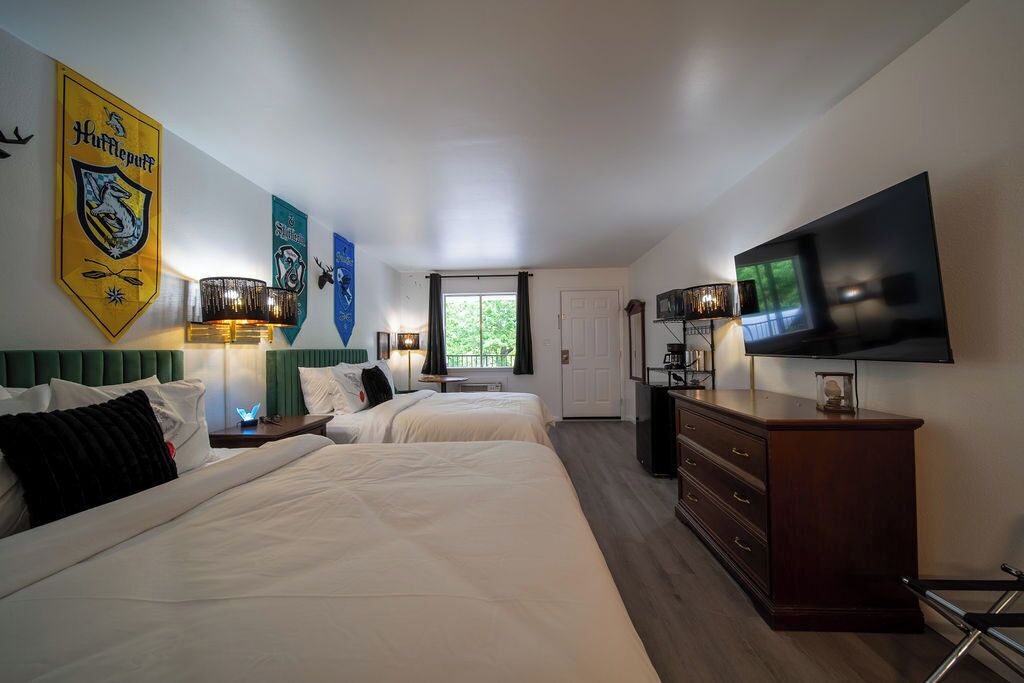 Photo of Bedroom in Eureka Springs Historic District