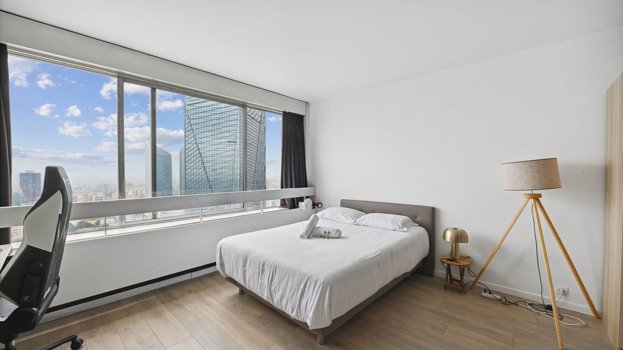 Photo of Bedroom in Puteaux