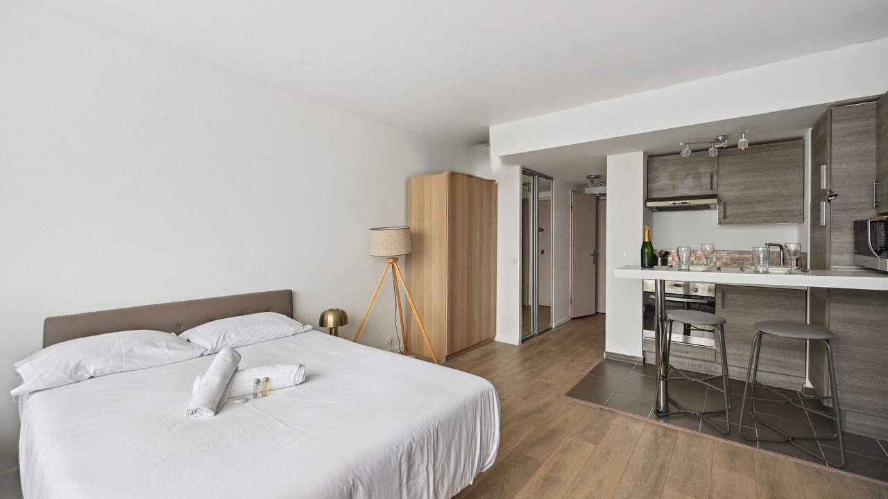 Photo of Bedroom in Puteaux