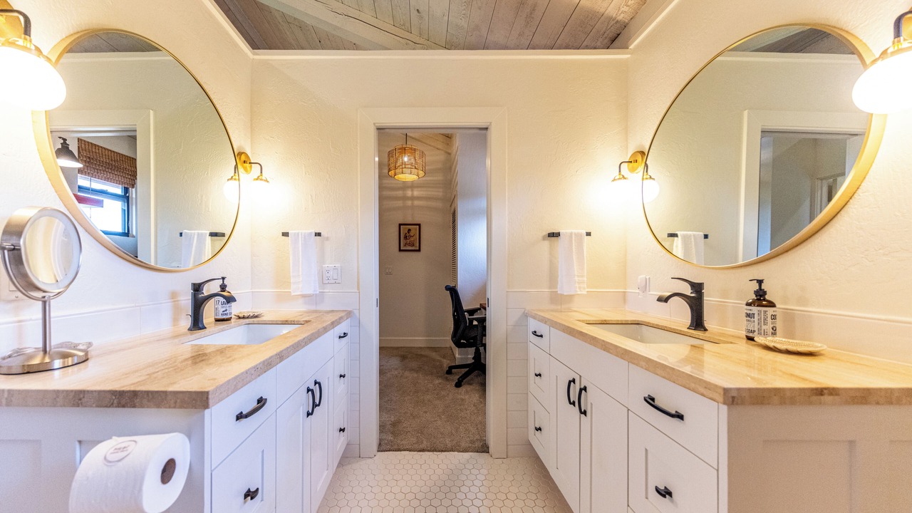 Photo of Bathroom in Waikoloa Village