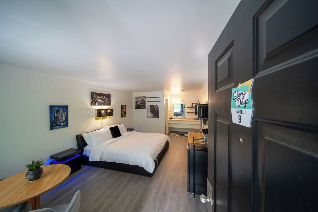Photo of Bedroom in Eureka Springs Historic District