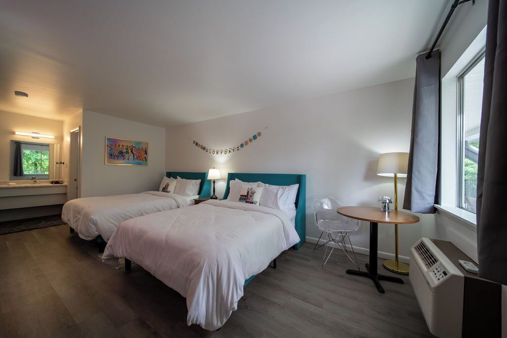 Photo of Bedroom in Eureka Springs Historic District