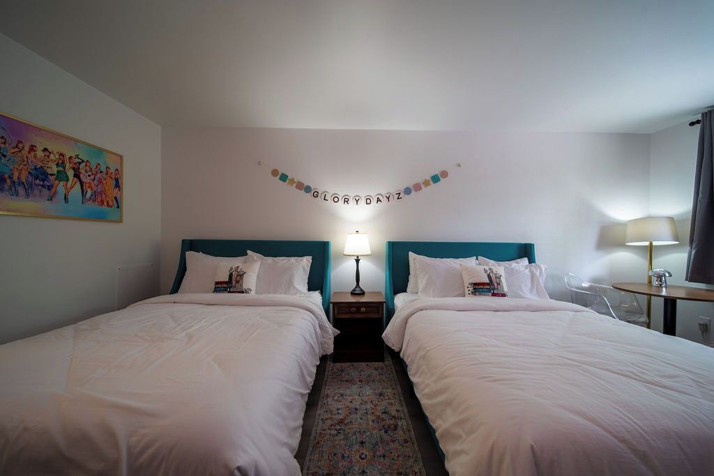 Photo of Bedroom in Eureka Springs Historic District